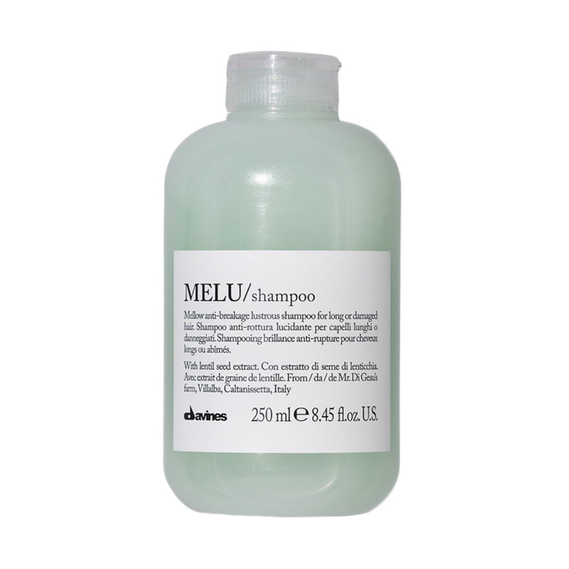 Davines MELU Shampoo. Kremasti šampon prikladan je za nježno čišćenje i njegu duge ili oštećene kose koju ostavlja svilenkastom i sjajnom. 
