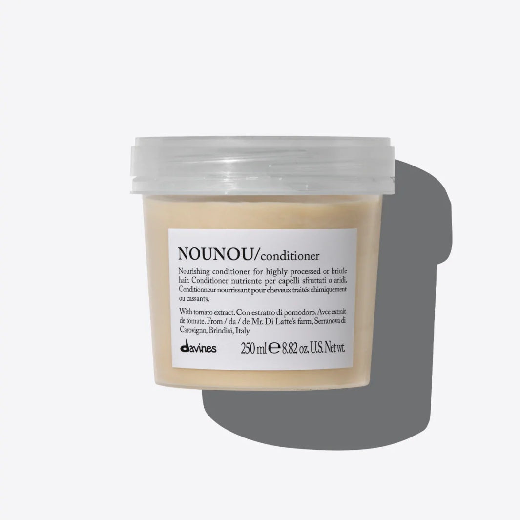 Davines NOUNOU Conditioner. Regenerator je prikladan za intenzivnu njegu i obnovu suhe ili oštećene kose.