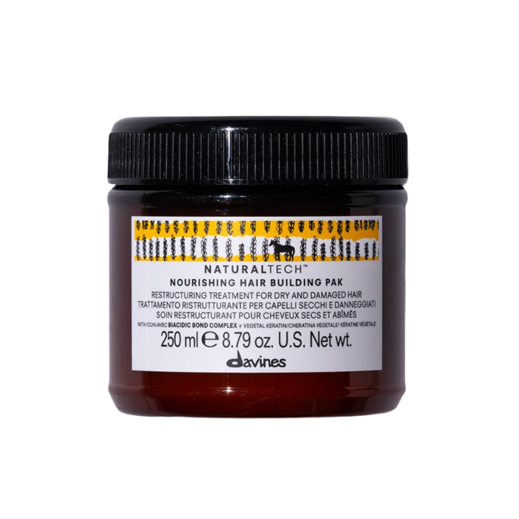 Davines Natural Tech Nourishing Hair Building Pak. Reteksturirajuća maska za suhu, oštećenu kosu olakšava raščešljavanje i čini kosu mekom i sjajnom.